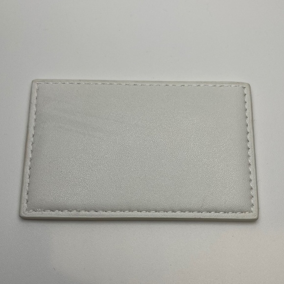 Tom Ford Embossed Faux Leather Card Holder with Removable Mirror -White - NWOT - Picture 2 of 3